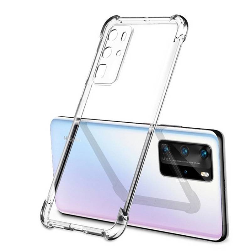 Durchsichtige Schutzhülle für Smartphones, die über der Rückseite eines Smartphones mit einem rechteckigen hinteren Kameramodul gezeigt wird.