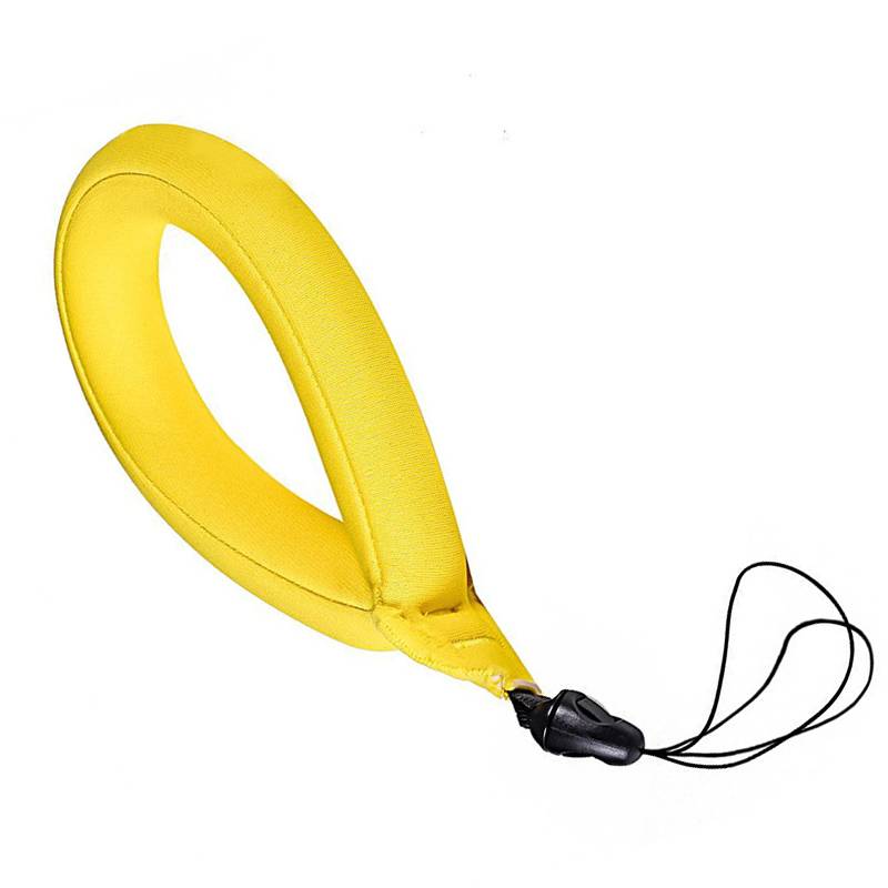Gelbe aufblasbare Schwimmmanschette mit schwarzem Umhängeband, auf weißem Hintergrund dargestellt.