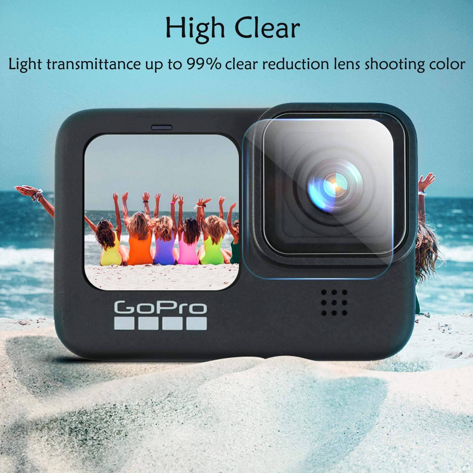 Werbebild eines GoPro-Kameragehäuses mit dem Text „High Clear", das eine klare Linsenabdeckung und eine durch den Bildschirm sichtbare Strandszene zeigt.