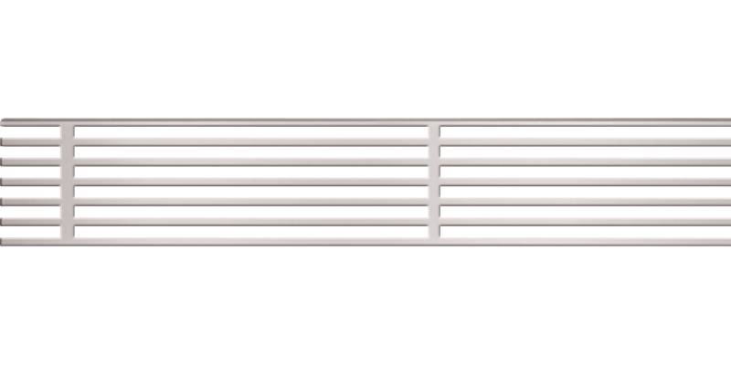 Metallüftungsgitter mit horizontalen Lamellen auf schwarzem Hintergrund.
