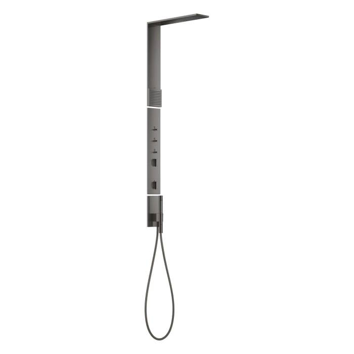 Minimalistische, an der Wand montierte Duschpaneel aus Silber mit Überkopfbrause, Steuertasten und einer hängenden Handbrause mit Schlauch.