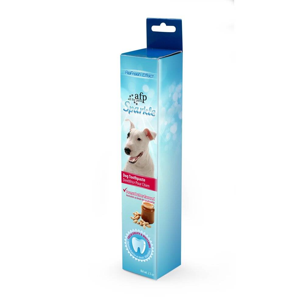 Blaue Schachtel mit AFP Sparkle Hundezahnpasta mit einem weißen Hundefoto und Erdnussbuttergeschmack-Etikett, dargestellt als Einzelhandelverpackung.