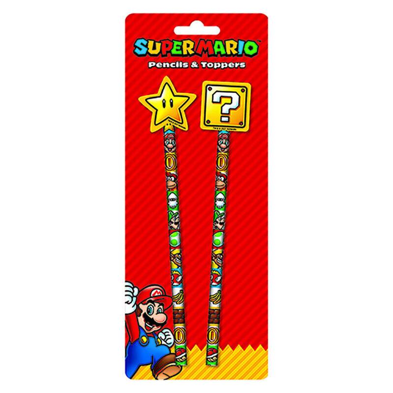 Super Mario Bleistift- und Aufsatzset mit zwei Bleistiften, einer mit einem Stern verziert und einer mit einem Fragezeichenblock, auf roter Verpackung.