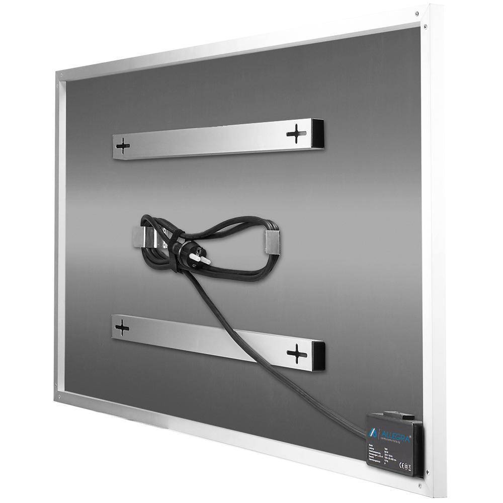 Rückseite eines Flachbildschirms mit Befestigungswinkeln, einem aufgerollten Kabel und einer angebrachten Steuerbox auf einem grauen Metallpanel.