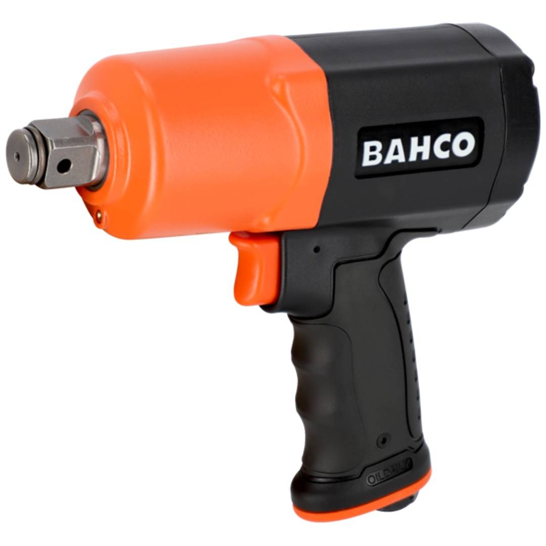 Orange-schwarzer Bahco pneumatischer Schlagschrauber mit Metallstecknuss und Pistolengriff