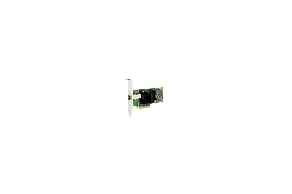Kleine interne Computererweiterungskarte mit einer Metallhalterung und schwarzem Kühlkörper auf weißem Hintergrund.