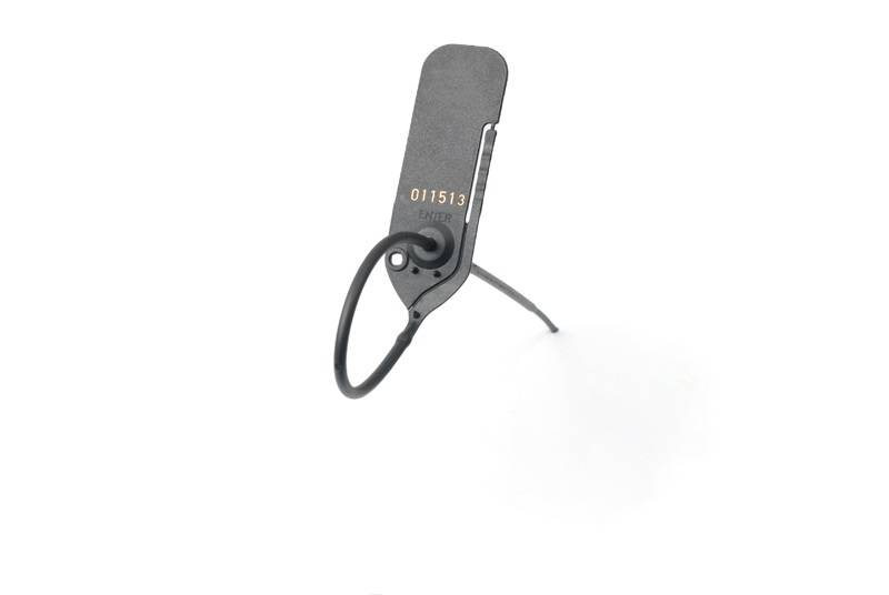 Schwarzes Taschenklappmesser mit Schleifengriff und teilweise geöffneter Klinge, dargestellt vor einem einfachen weißen Hintergrund.