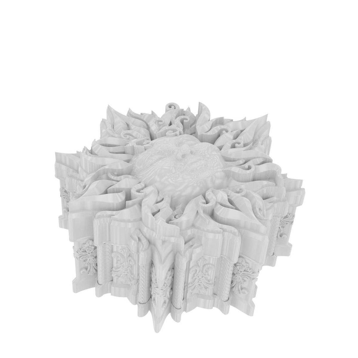 Weiß verziertes 3D-Kunstobjekt mit geschichteten, gefalteten blütenartigen Paneelen und einem abgerundeten Zentrum, freigestellt auf weißem Hintergrund.