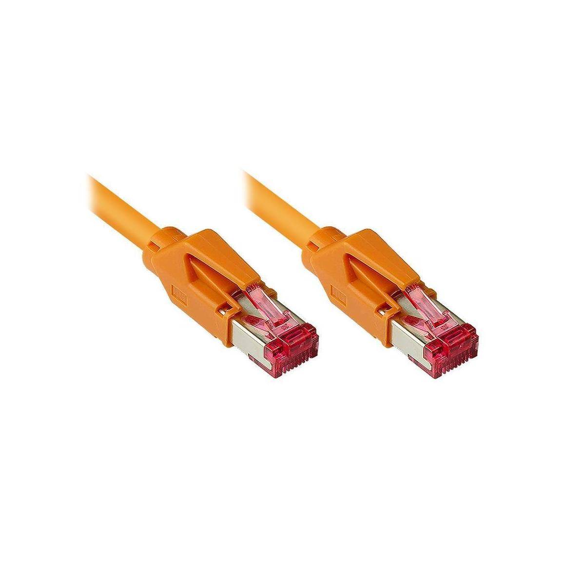 Zwei orangefarbene Ethernet-Netzwerkkabel mit RJ45-Steckern, die nebeneinander auf weißem Hintergrund gezeigt werden.