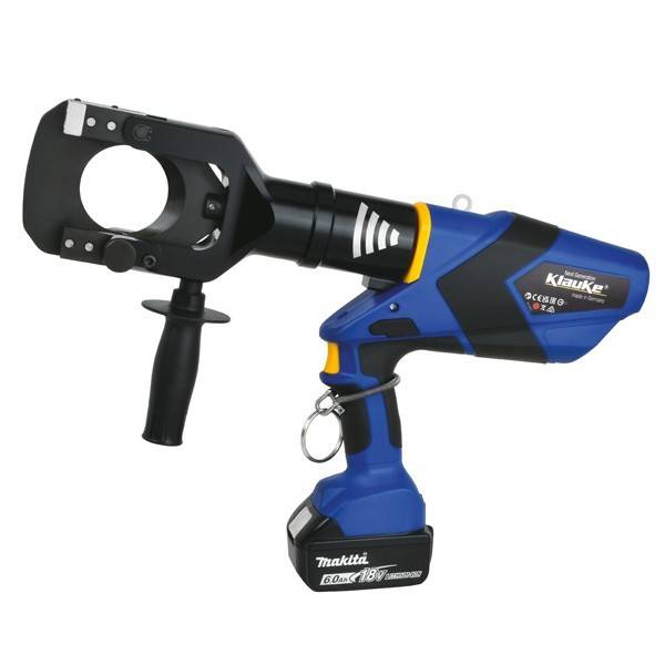 Blau-schwarzes kabelloses hydraulisches Schneidewerkzeug mit Pistolengriff und großem kreisförmigem Schneidekopf auf weißem Hintergrund.