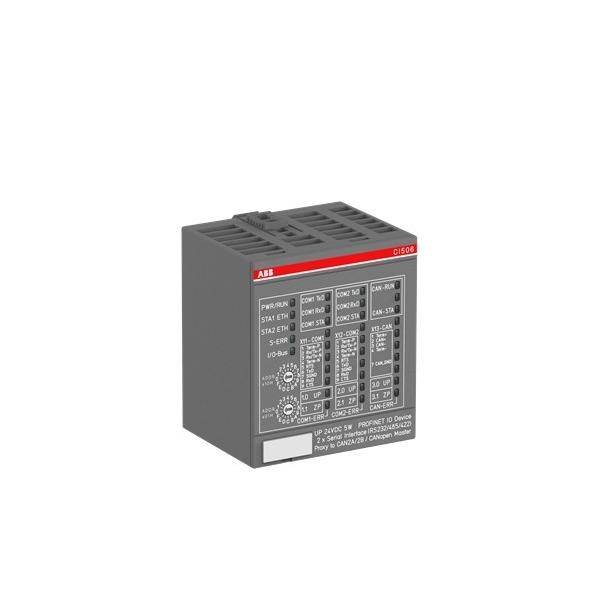 Graues ABB C1500 Industrie-Steuermodul mit beschrifteter Frontplatte und Statusanzeigen auf weißem Hintergrund