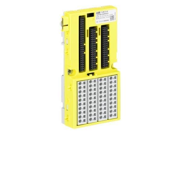 Gelbes Industrie-Elektrosteckverbinder-Modul mit mehreren Buchsenkontakten und einer weißen Anschlussklemme auf neutralem Hintergrund.