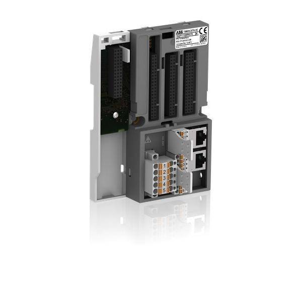 Industrielles ABB-Steuermodul mit mehreren Anschlussports und Klemmleisten, isoliert auf weißem Hintergrund dargestellt.