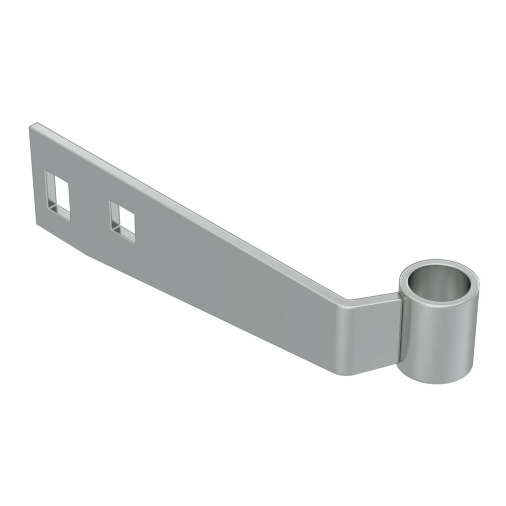 Grauer Metallscharnierbügel mit zwei quadratischen Ausschnitten an einem Ende und einem zylindrischen Drehzapfen am anderen Ende, isoliert auf weißem Hintergrund dargestellt.