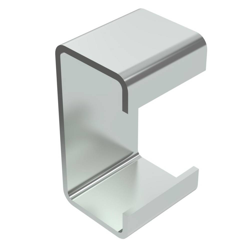 Eine glänzende metallische C-förmige Halterung oder Kanalklammer in 3D auf weißem Hintergrund dargestellt.