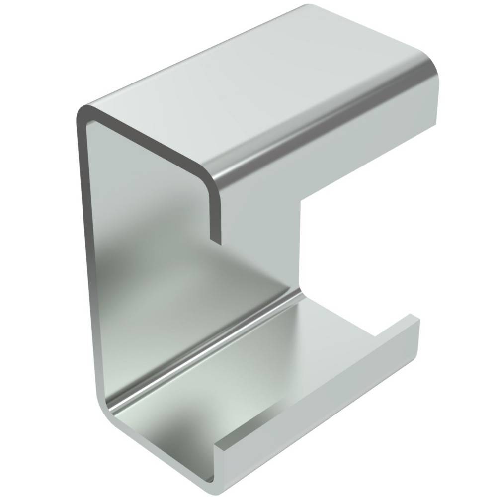Silberner C-förmiger Metallkanal-Winkel oder Profil auf weißem Hintergrund.