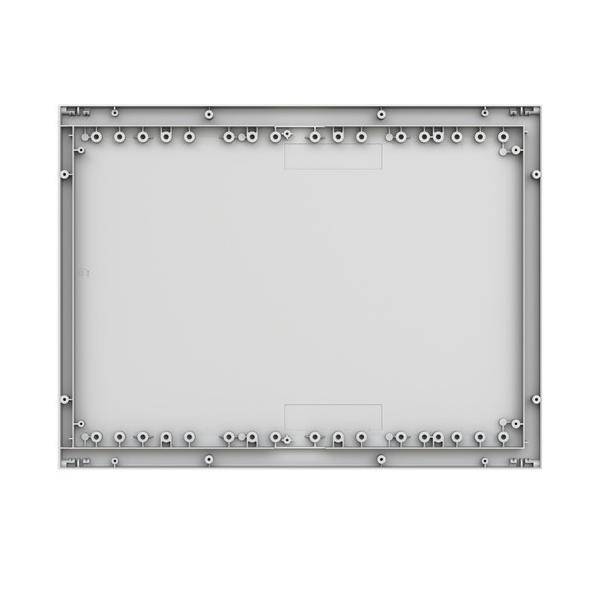 Grau rechteckiges Metallpanel oder Tablett mit vielen kleinen Befestigungslöchern rund um die Kanten, von oben auf weißem Hintergrund gezeigt.