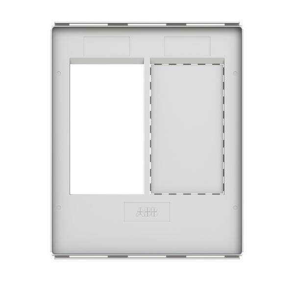 Weiße Wandschalterplatte mit zwei vertikalen Wippschalter-Öffnungen, eine blank und eine grau abgedeckt, Vorderansicht auf einfachem Hintergrund dargestellt.