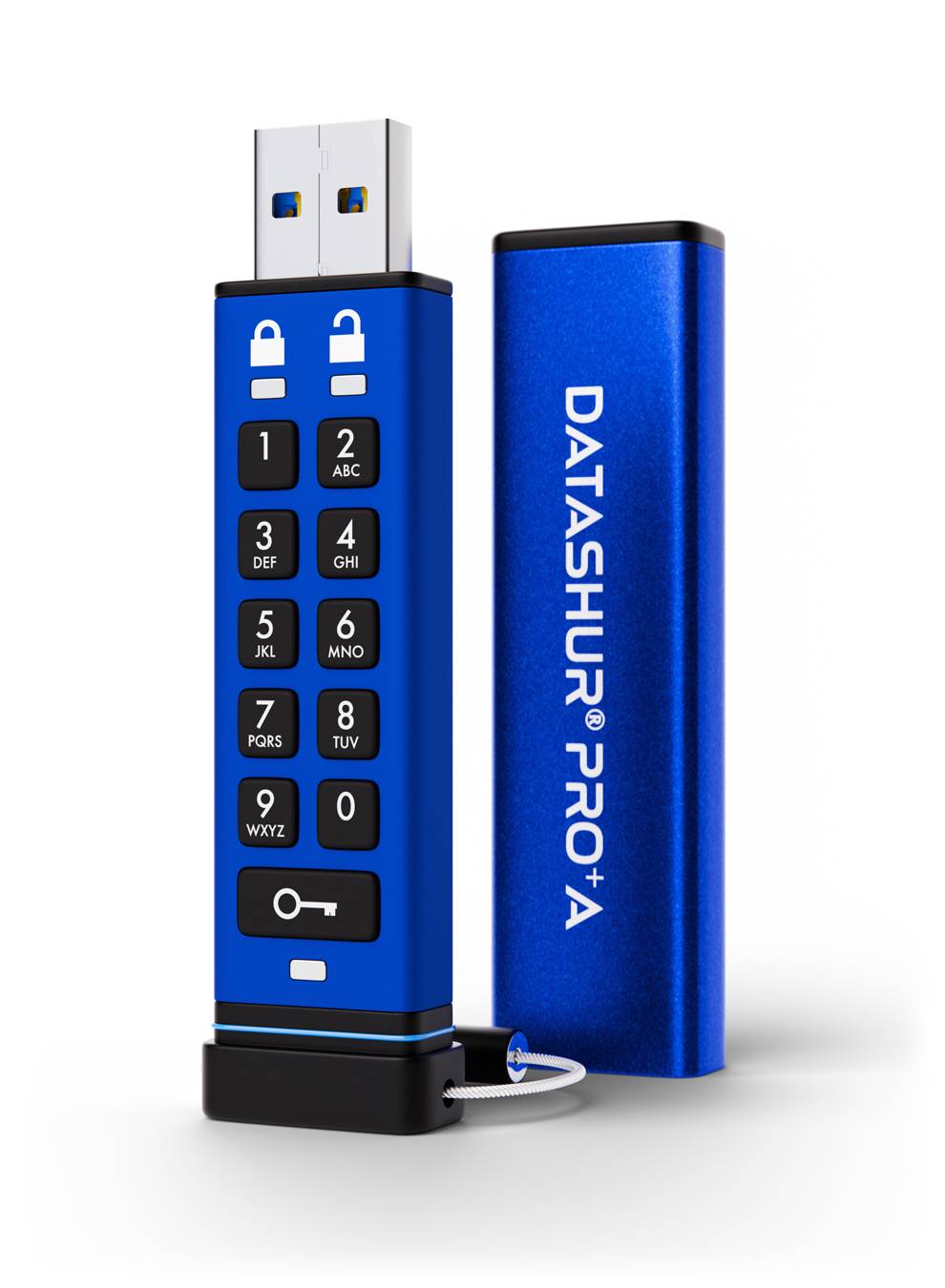 DataShur Pro+ USB-Stick in Blau mit Tastatur-Zahlenschloss und passendem blauem Deckel auf weißem Hintergrund.