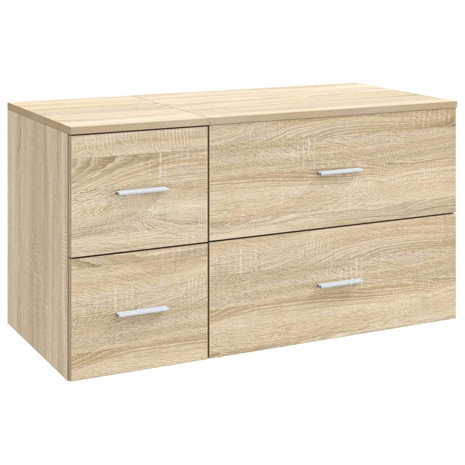 Helle Holzkommode mit vier Schubladen und silbernen Griffen auf weißem Hintergrund.