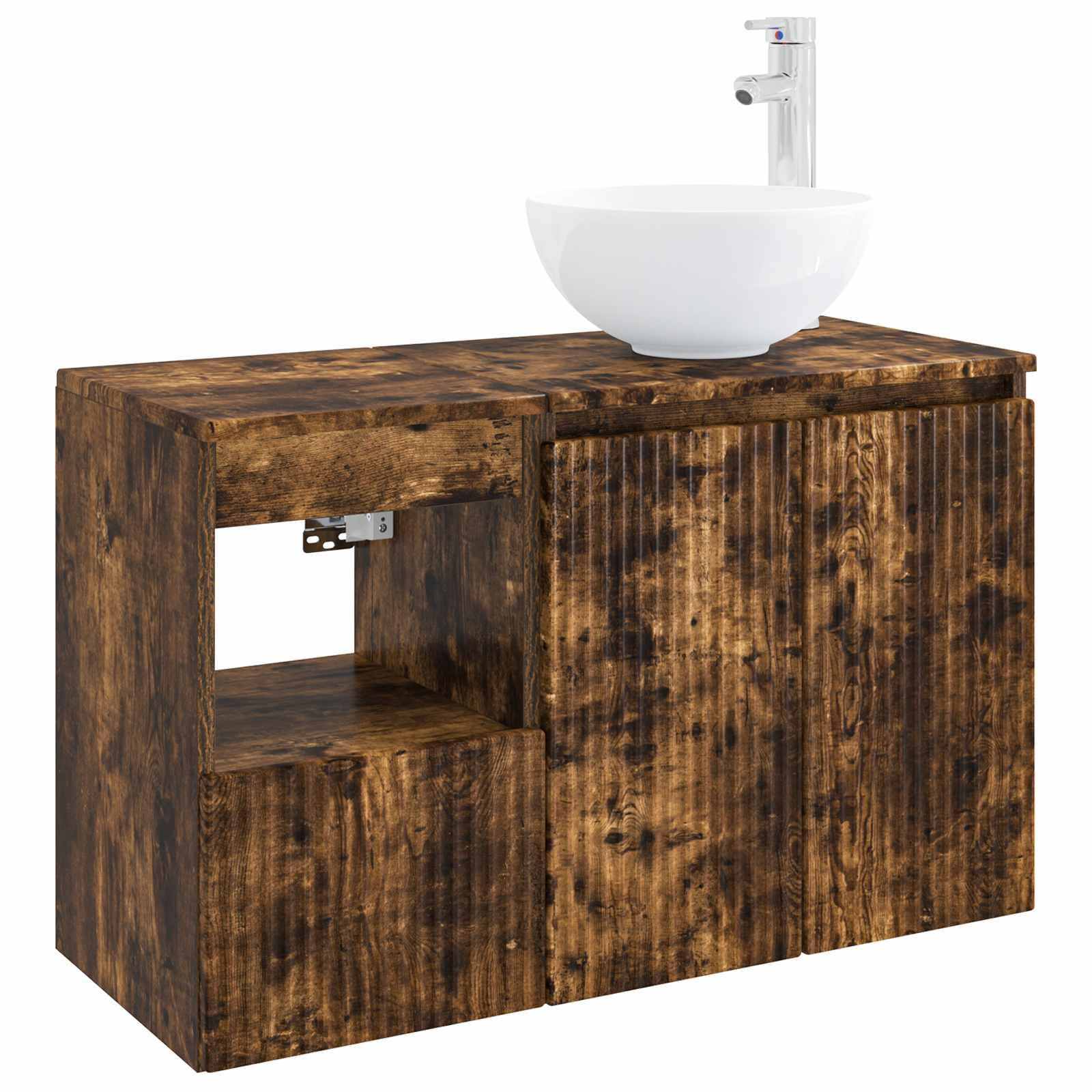 Rustikales Holz-Badezimmerwaschbecken mit einem weißen Aufsatzwaschbecken und Chromarmatur, mit offenem Regal und zwei vorderen Schranktüren.