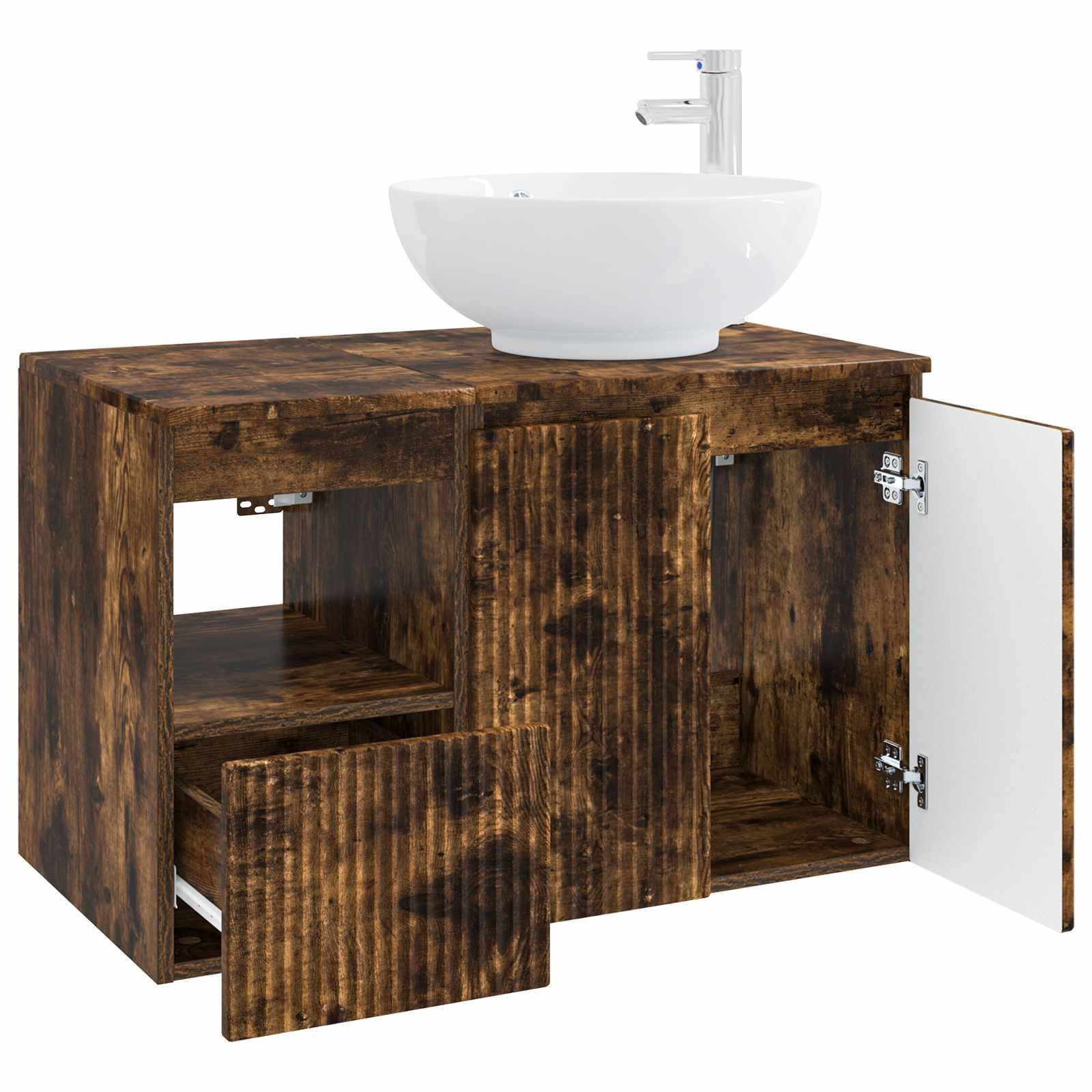 Weißes Waschtischbecken auf einem rustikalen Holzbadezimmerschrank mit offenen Regalen und Türen, eine Tür offen, um den Innenspeicherplatz zu zeigen.