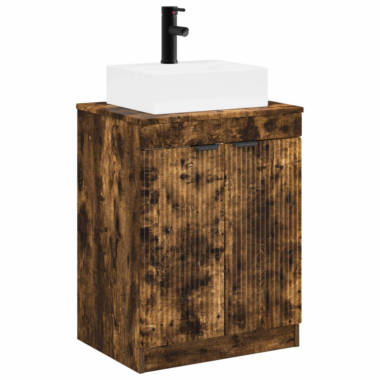 Rustikaler Waschtischschrank aus Holz mit weißer Arbeitsplatte und schwarzem Wasserhahn, vor einem einfachen weißen Hintergrund abgebildet.