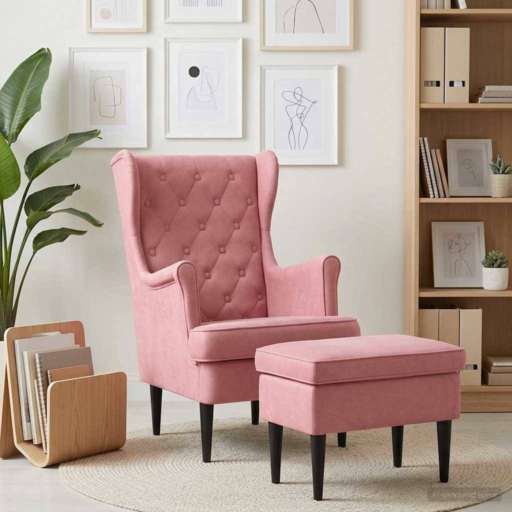 Rosa gesteppter Sessel mit passendem Hocker in einem hellen, modernen Wohnzimmer, mit gerahmten Wandkunstwerken, Pflanze und Regalen im Hintergrund.