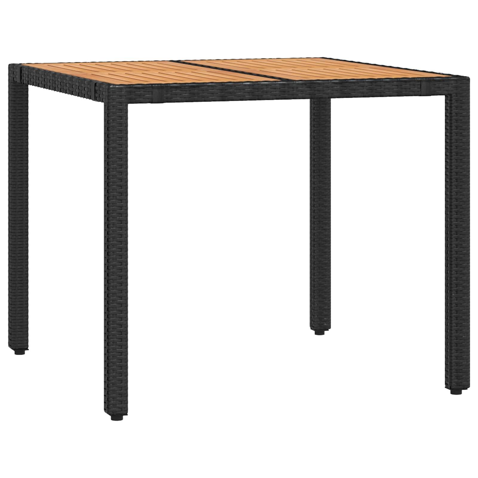 Rechteckiger Outdoor-Esstisch mit holzoptischer Lamellentischplatte und schwarzen gewebten Beinen auf weißem Hintergrund.