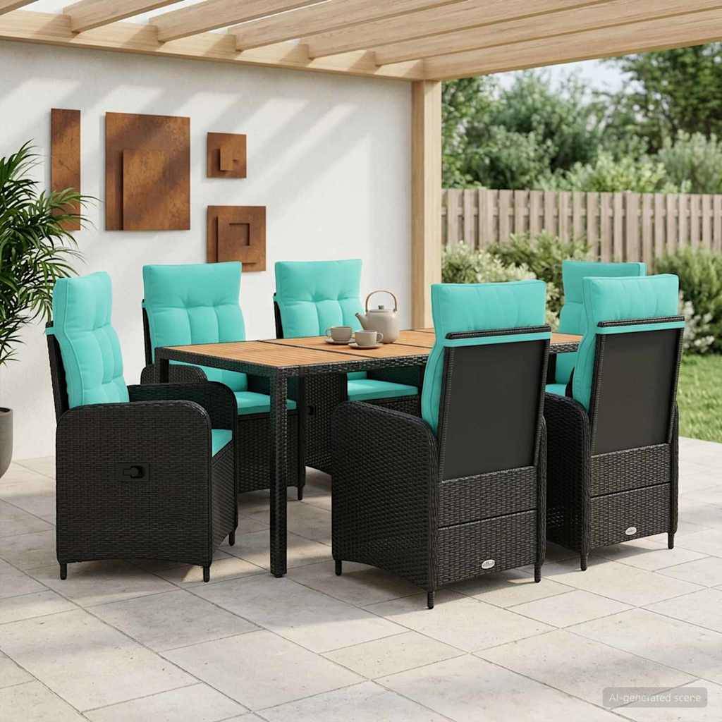 Speisegarnitur für die Terrasse im Freien mit sechs schwarzen Rattanstühlen und türkisfarbenen Kissen um einen quadratischen Tisch mit Holzoptik unter einer überdachten Pergola.