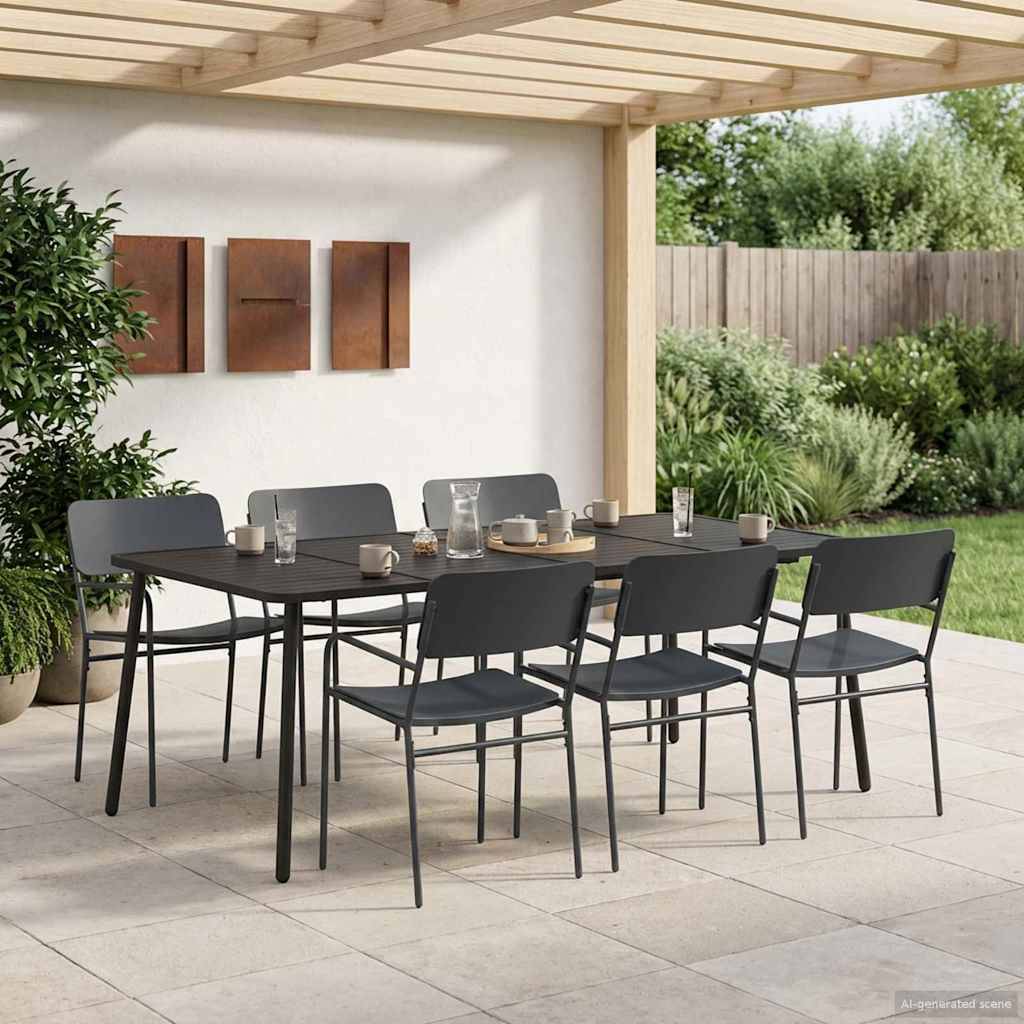 Esszimmer-Set für die Terrasse im Freien mit schwarzem Tisch und sechs Stühlen unter einer Pergola, angeordnet auf einer gekachelten Terrasse neben einem Garten.