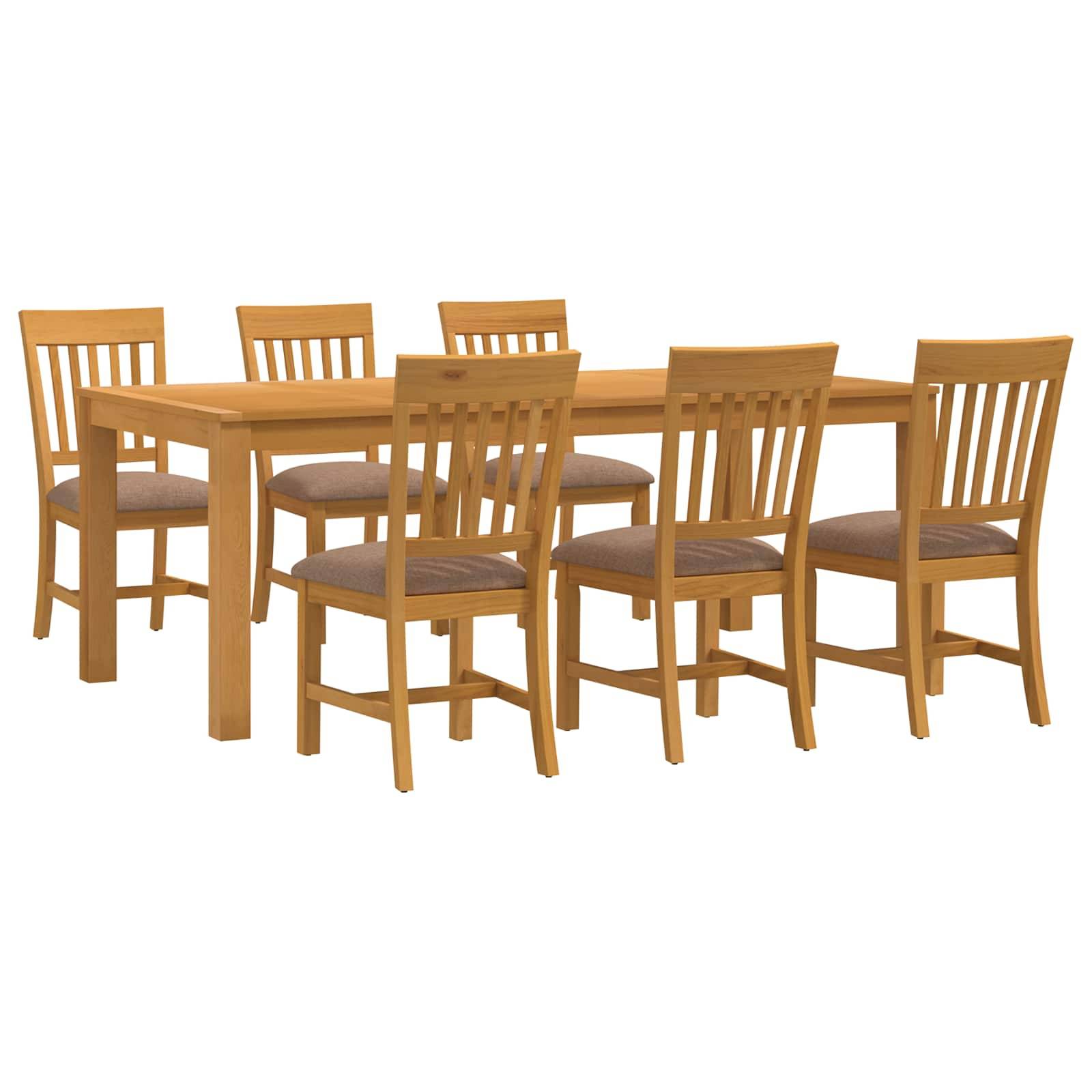 Holzesstisch mit sechs passenden Stühlen und gepolsterten Sitzflächen auf weißem Hintergrund.