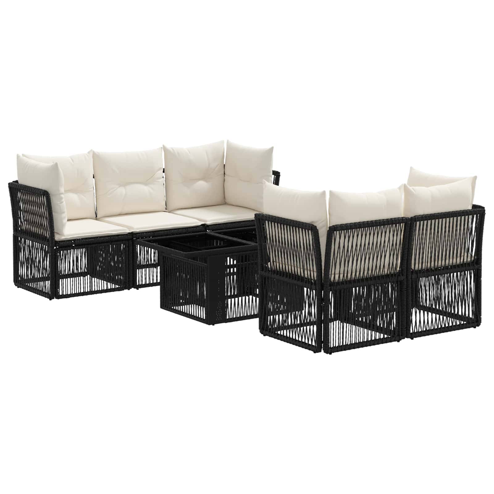 Schwarze Rattan-Gartensektion Terrassen-Sofa-Set mit cremefarbenen Kissen und einem passenden zentralen Couchtisch auf weißem Hintergrund.