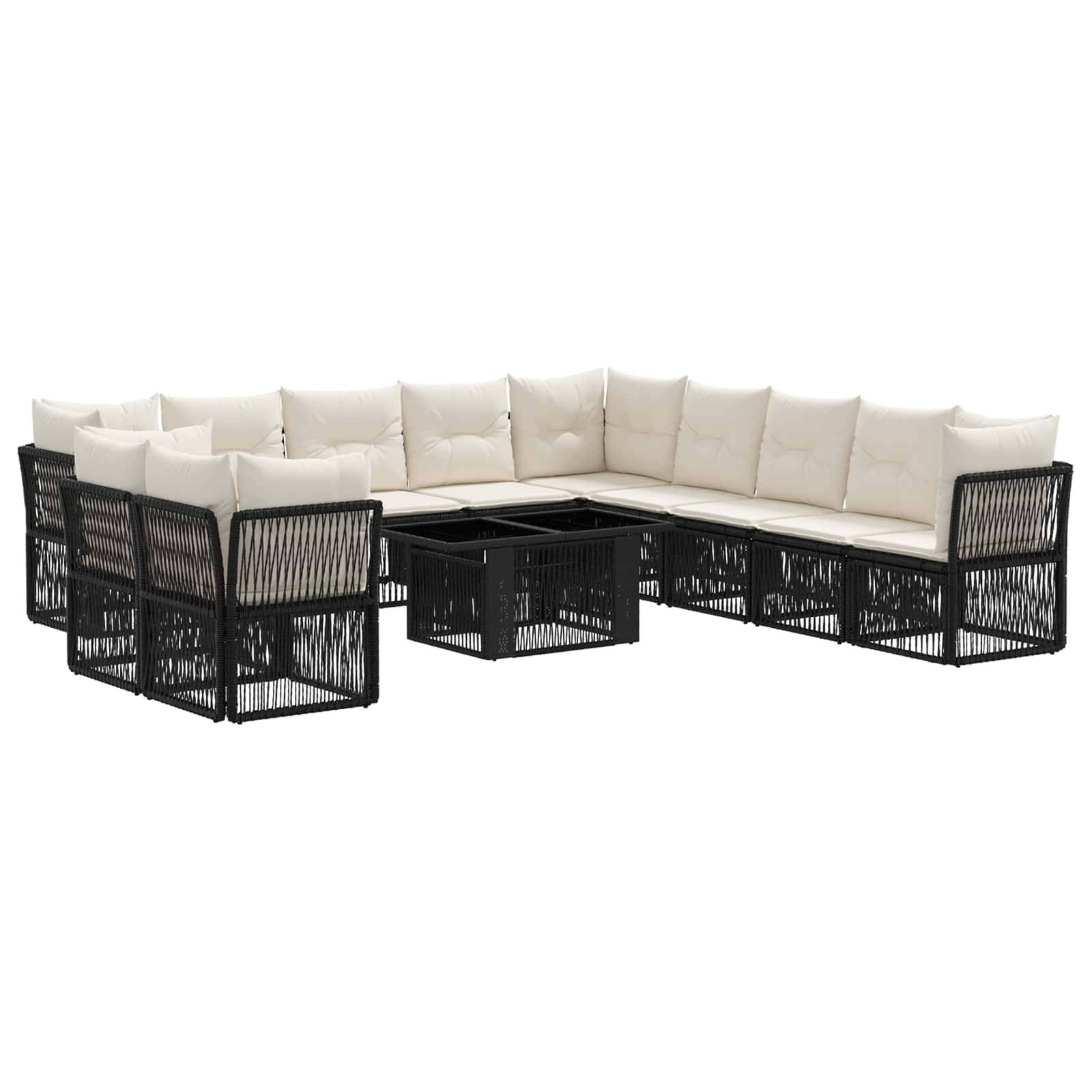 Modulares Outdoor-Loungeset mit schwarzem Flechtrahmen, cremefarbenen Kissen und passendem Couchtisch auf weißem Hintergrund.