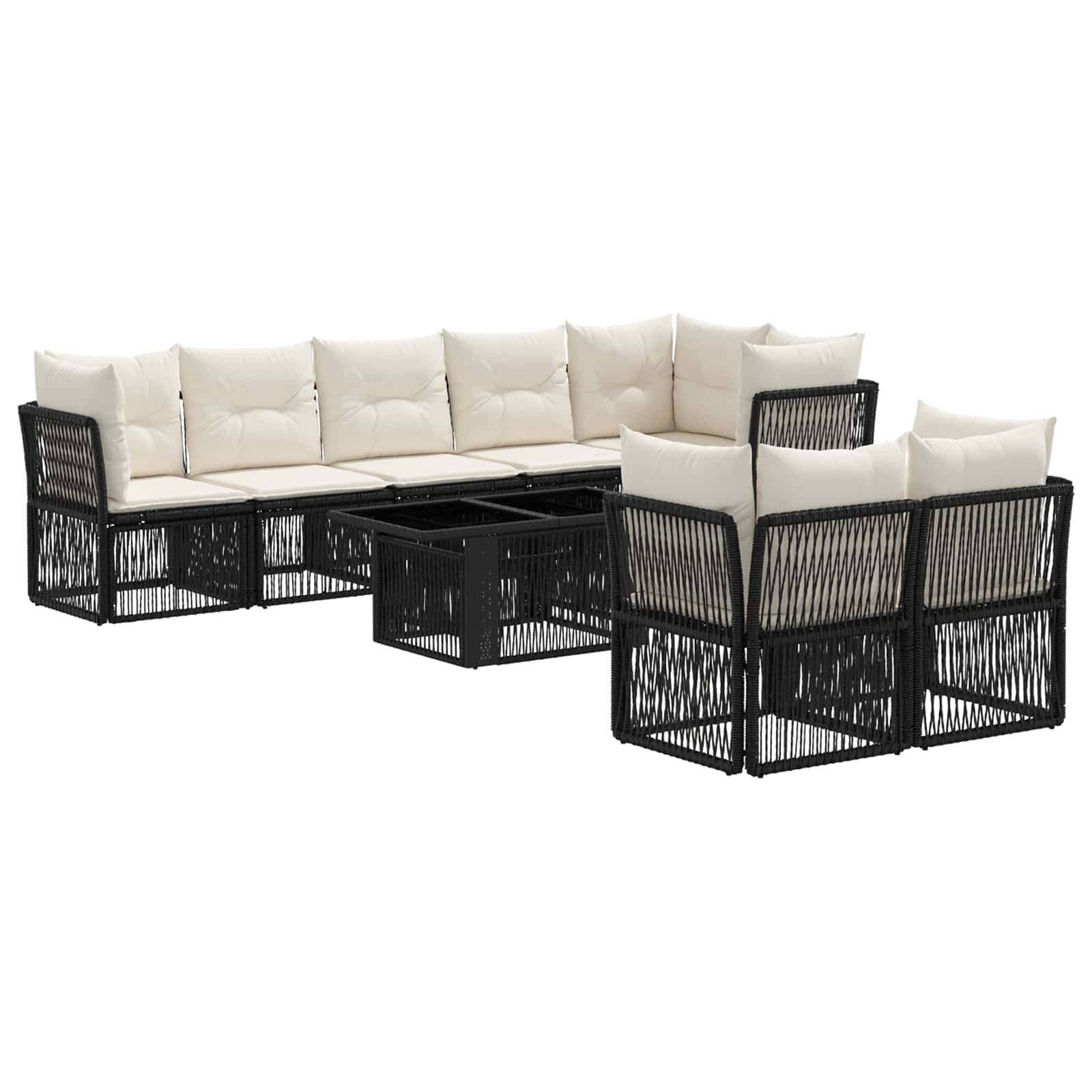 Schwarzes Rattan-Gartensofaset mit cremefarbenen Kissen und passendem quadratischen Couchtisch auf weißem Hintergrund.