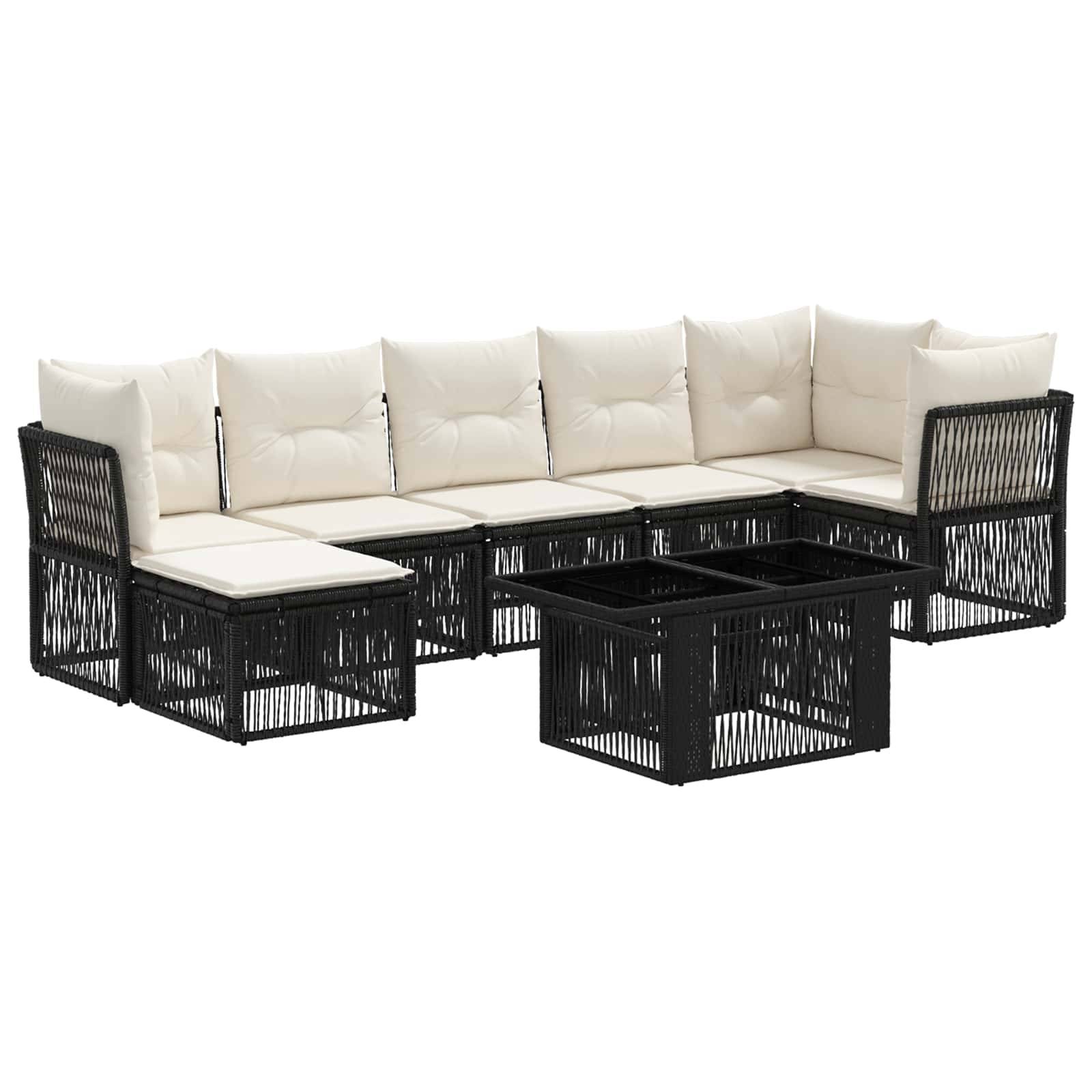 Schwarzes Gartensektionalsofa aus Rattan mit cremefarbenen Kissen und passendem schwarzem Couchtisch auf weißem Hintergrund.