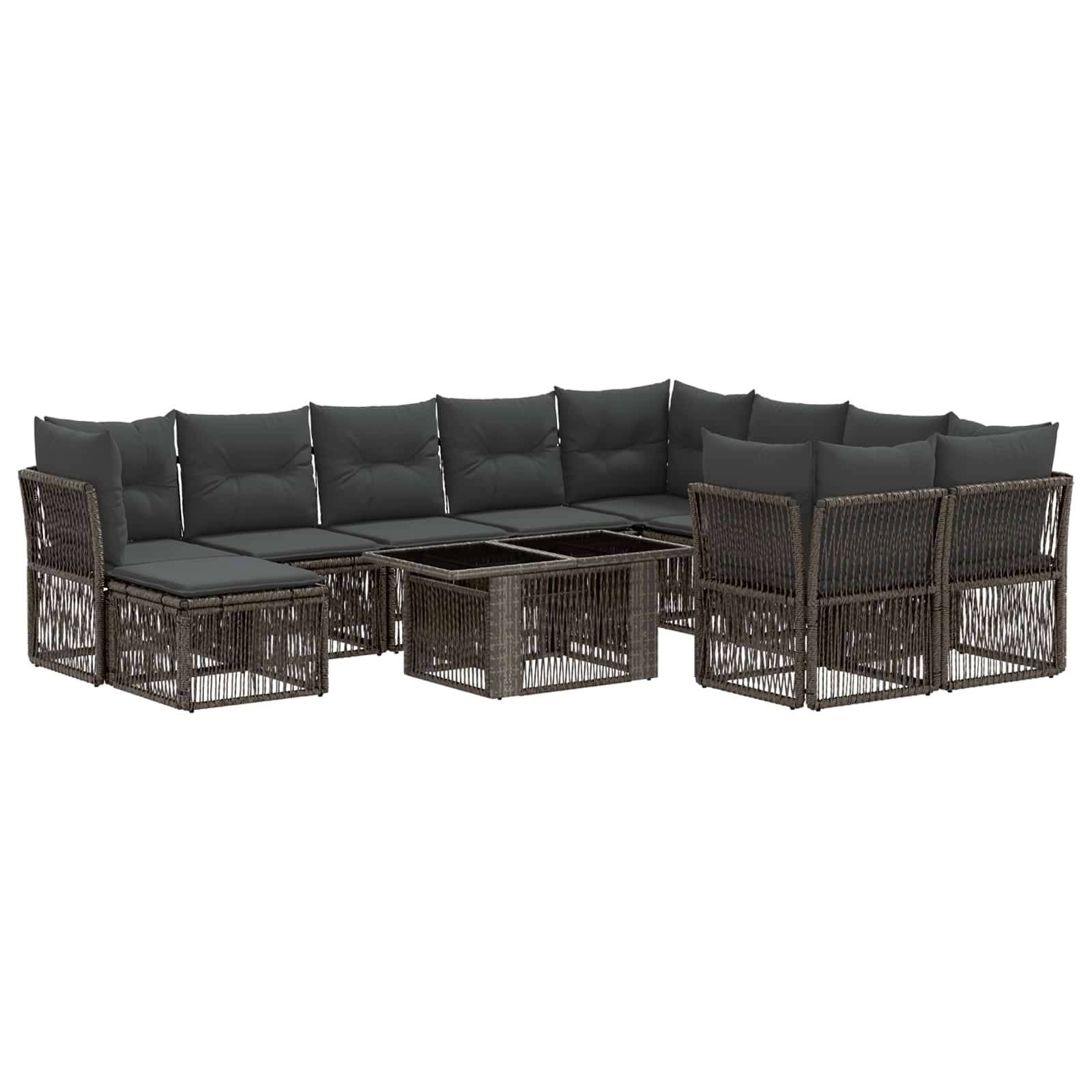 Braunes Polyrattan-Gartensofaset mit dunklen Kissen und einem zentralen Couchtisch, in L-Form auf weißem Hintergrund angeordnet