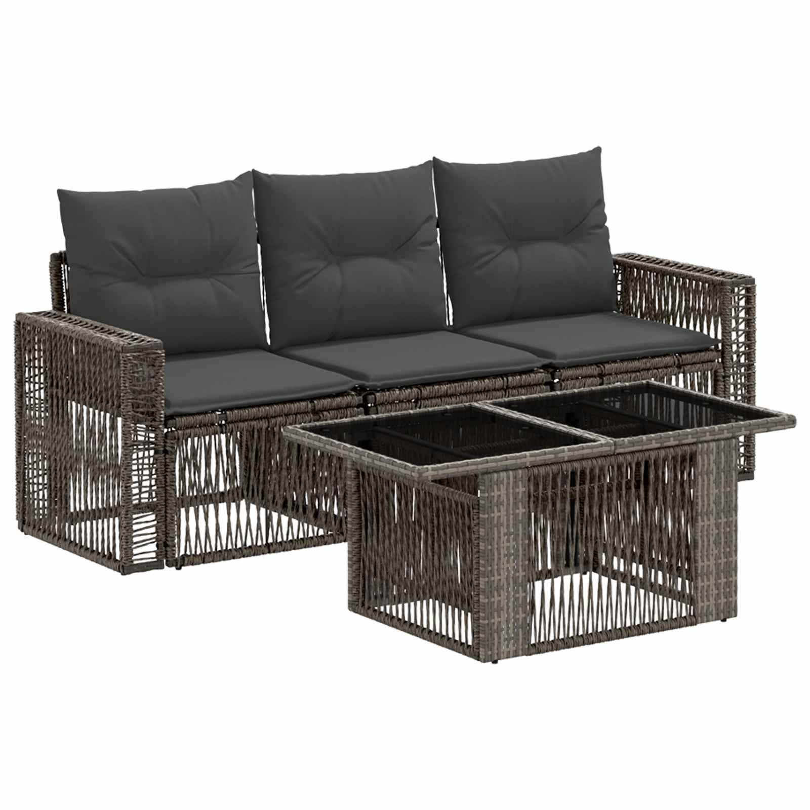 Korbgeflecht-Outdoor-Sofa mit dunkelgrauen Kissen und passendem Glastisch.