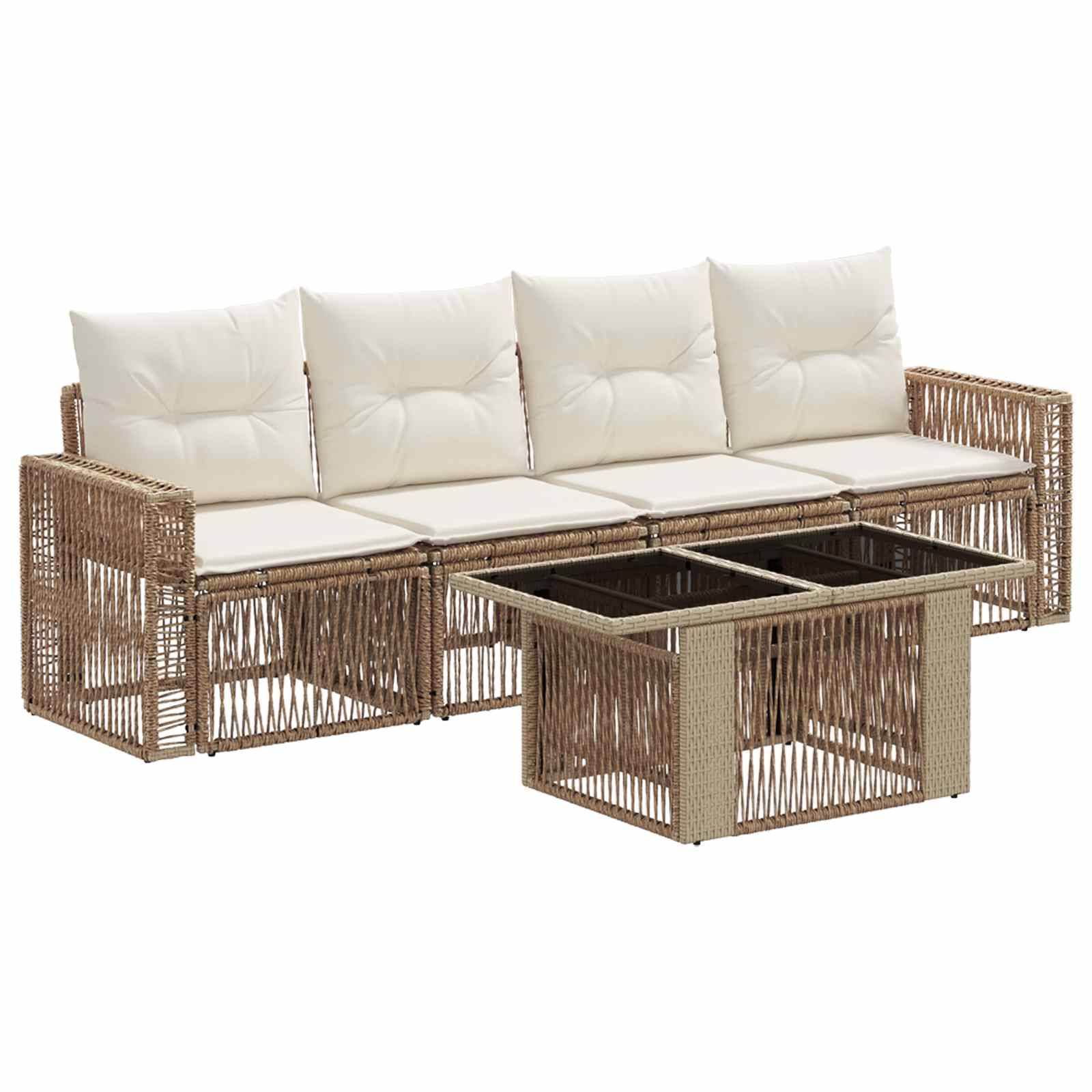 Korbgeflecht-Außensofa mit weißen Kissen und passendem Couchtisch, dargestellt auf weißem Hintergrund.