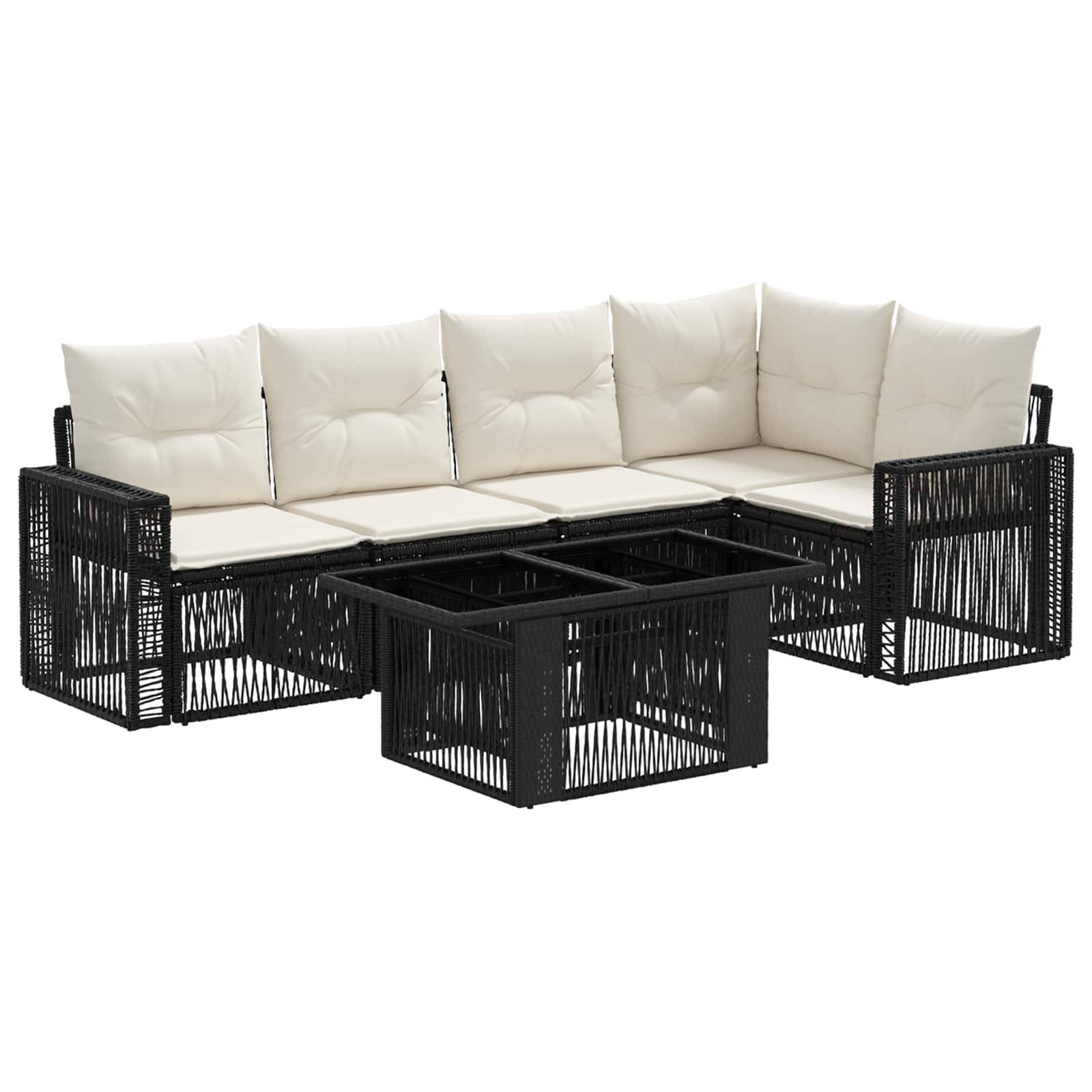 Schwarzes Korbgeflecht-Außensofa mit beigefarbenen Kissen und einem passenden quadratischen Couchtisch auf weißem Hintergrund.