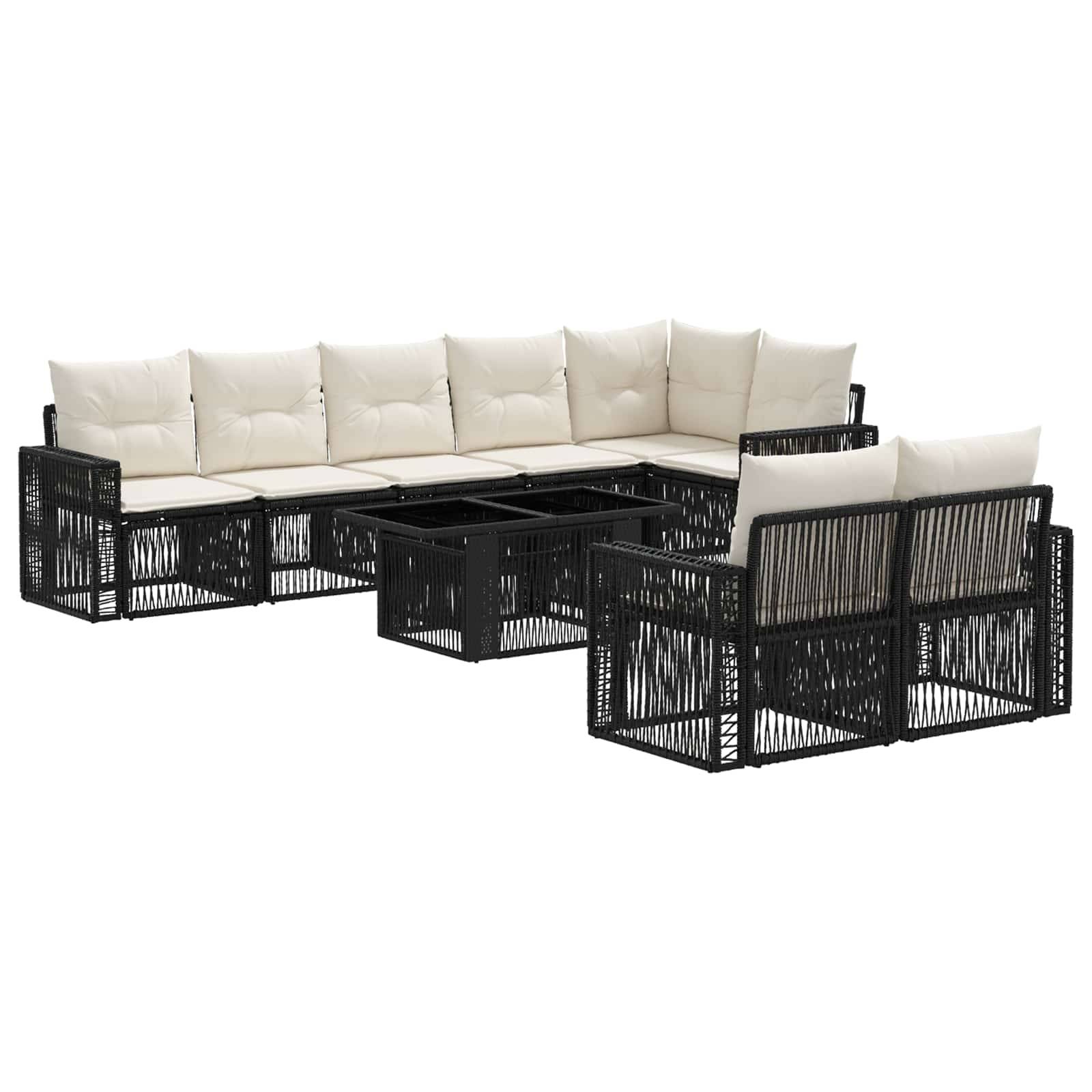 Modulares schwarzes Gartensektionalsofa aus Geflecht mit weißen Kissen und passendem Couchtisch auf weißem Hintergrund.