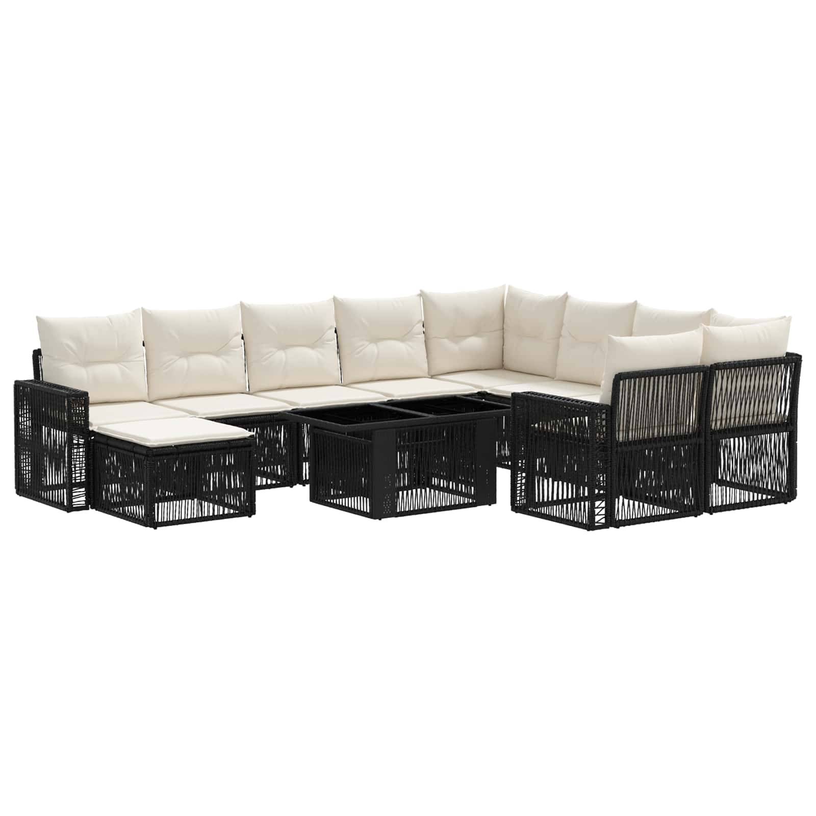 Schwarzes geflochtenes Außen-Ecksofa mit weißen Kissen und passendem Couchtisch auf weißem Hintergrund.