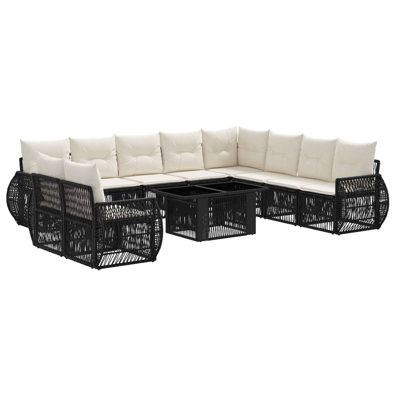 Schwarzes Korbgeflecht-Loungeset im Freien mit beigen Kissen und einem zentralen Couchtisch auf weißem Hintergrund.