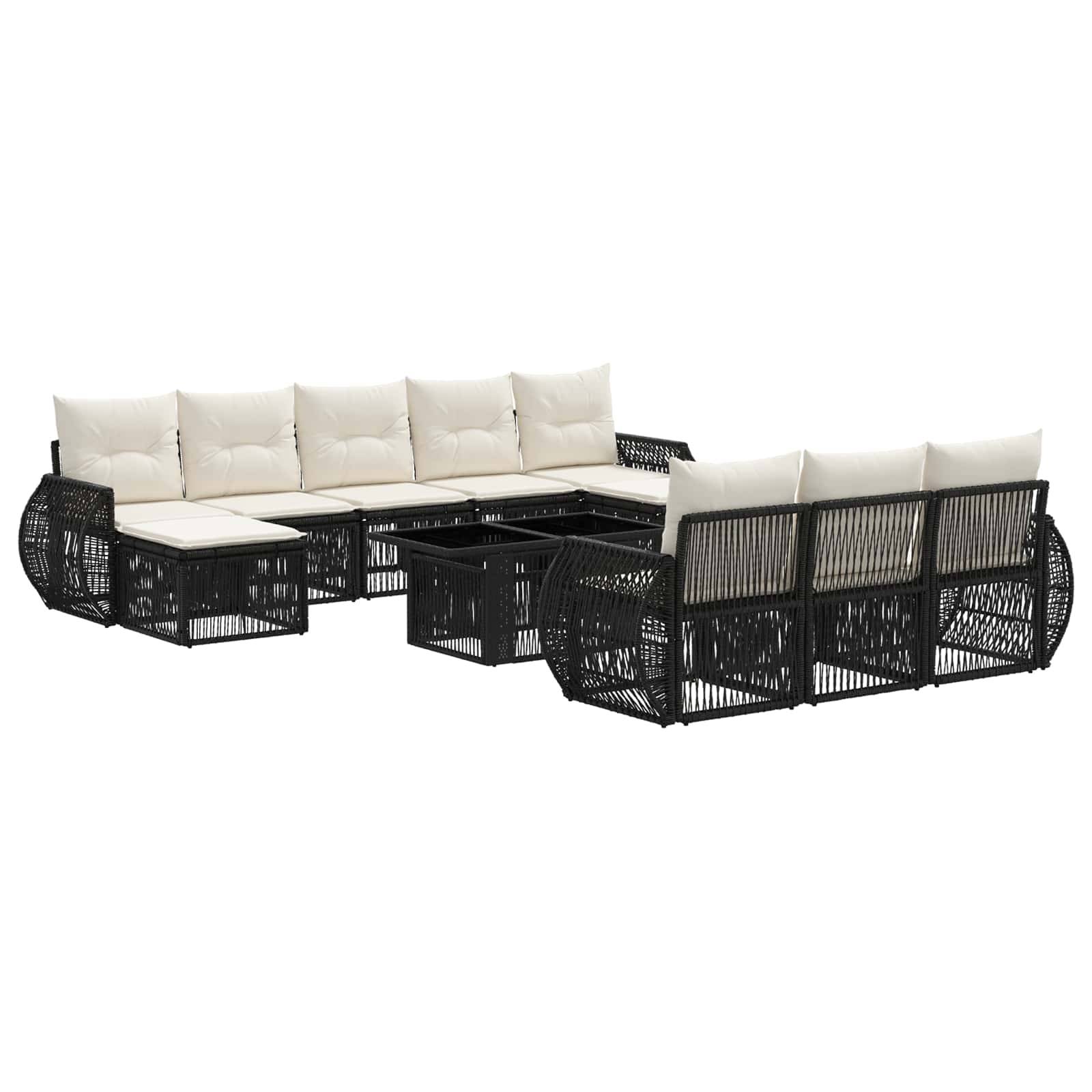 Schwarzes Flechtwerk-Außensofa mit cremefarbenen Kissen in L-Form auf weißem Hintergrund angeordnet.
