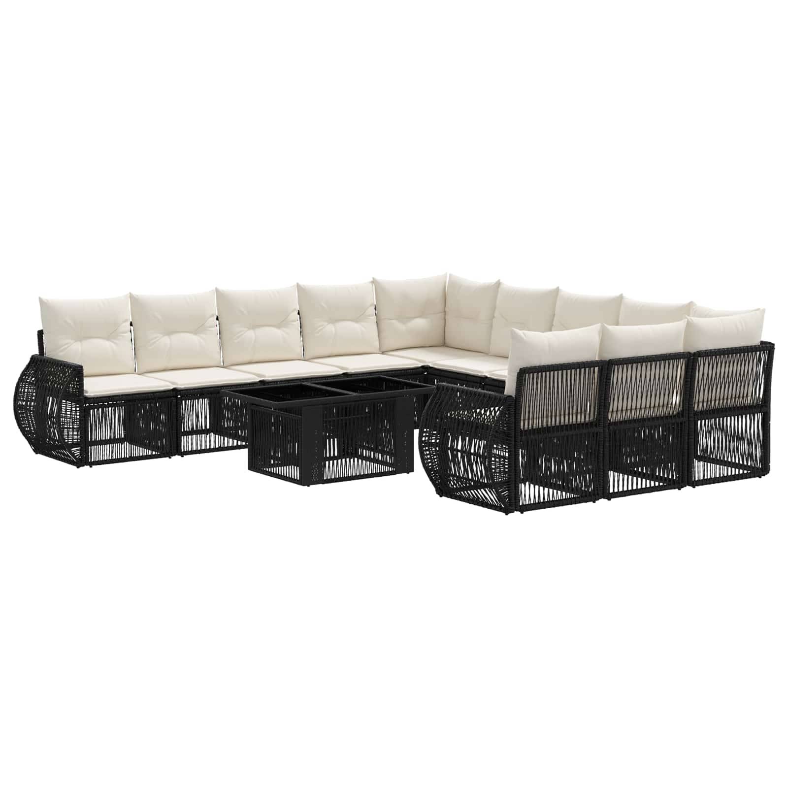 L-förmiges schwarzes Polyrattan-Außensektional-Sofa mit weißen Kissen und passendem Couchtisch auf weißem Hintergrund.