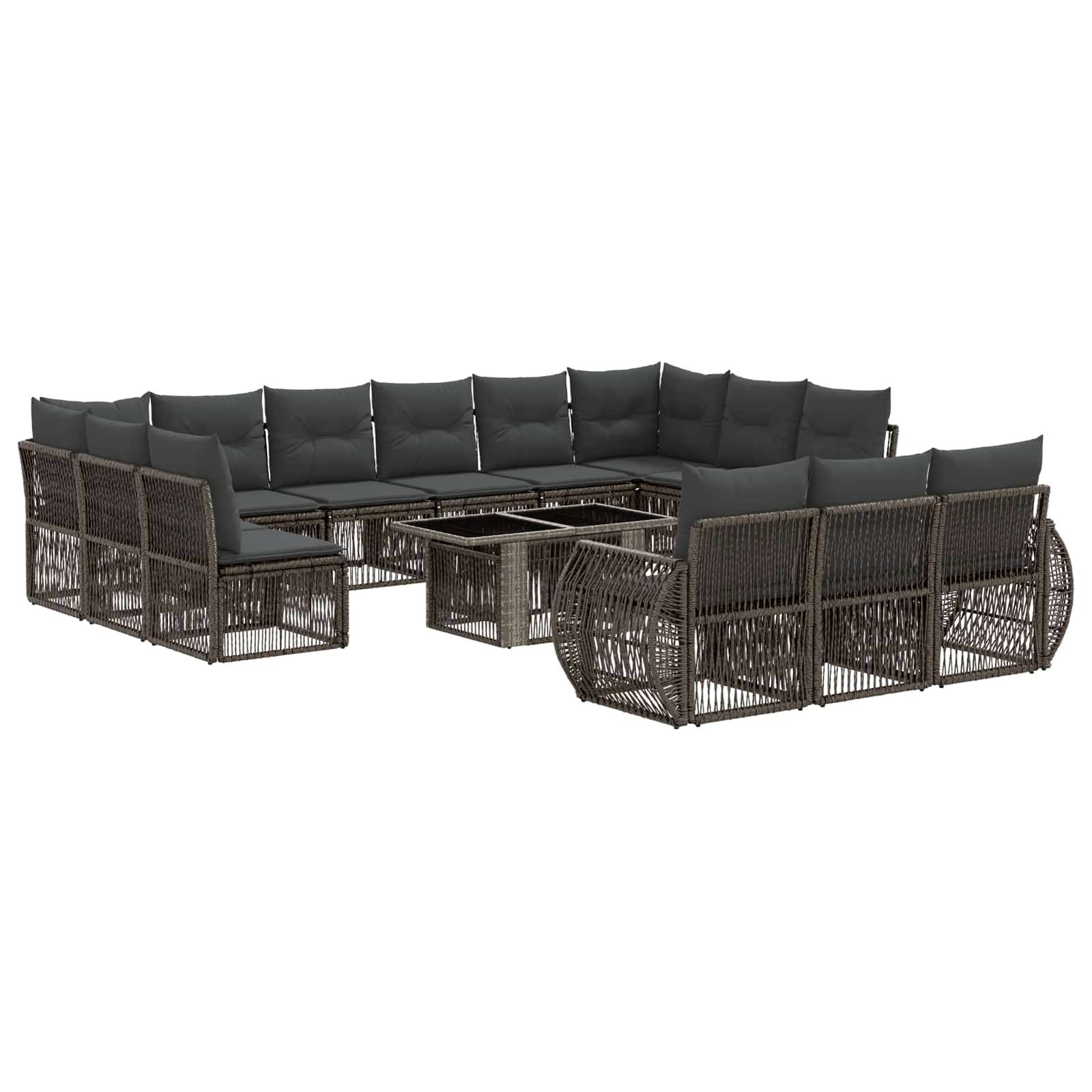 Modulares Outdoor-Ecksofa-Terrassenmöbel-Set mit dunklen Kissen, Rattanrahmen und einem zentralen Couchtisch auf weißem Hintergrund.