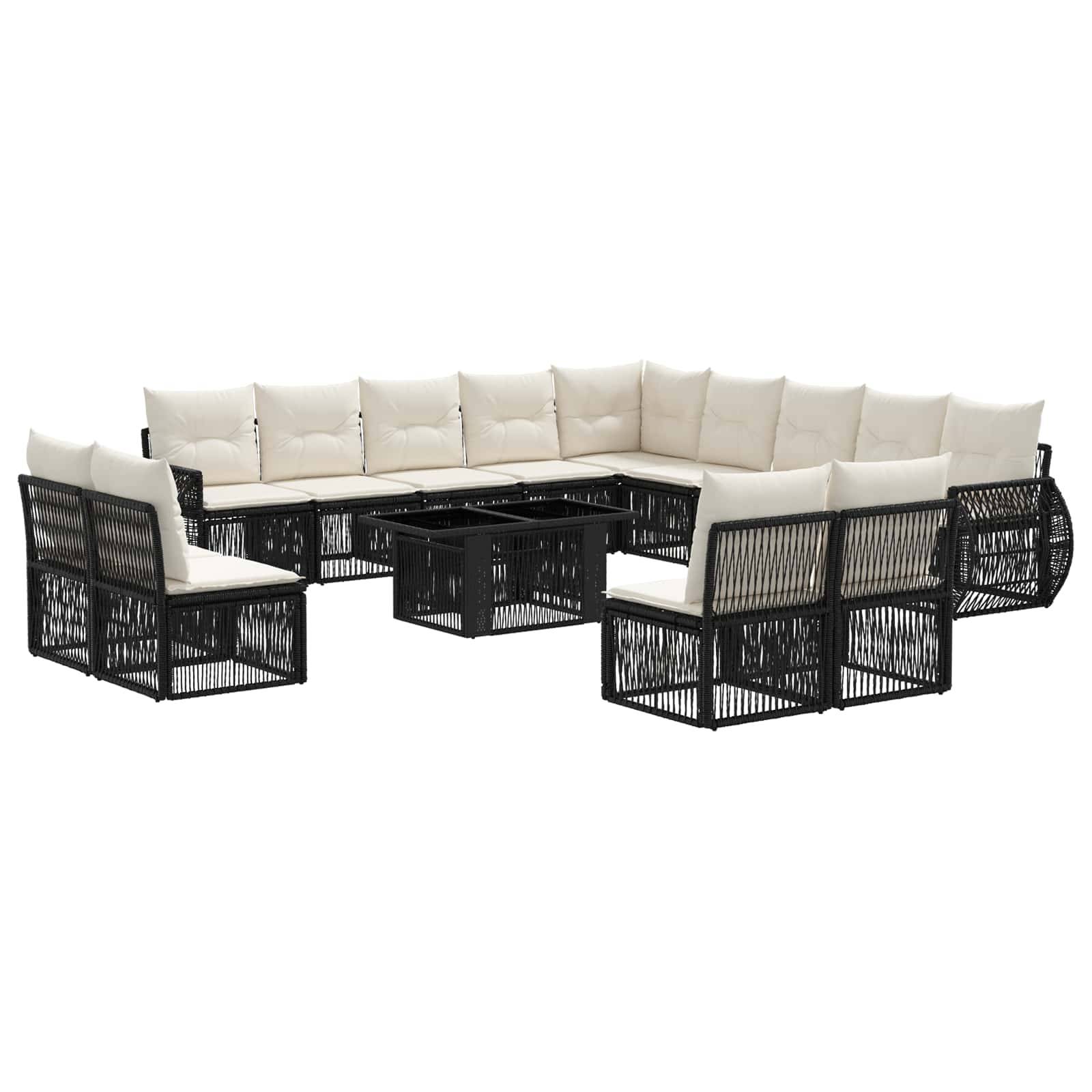 Modulares Outdoor-Sofaset mit schwarzen geflochtenen Rahmen, cremefarbenen Kissen und passenden Mitteltischen in U-Form angeordnet.