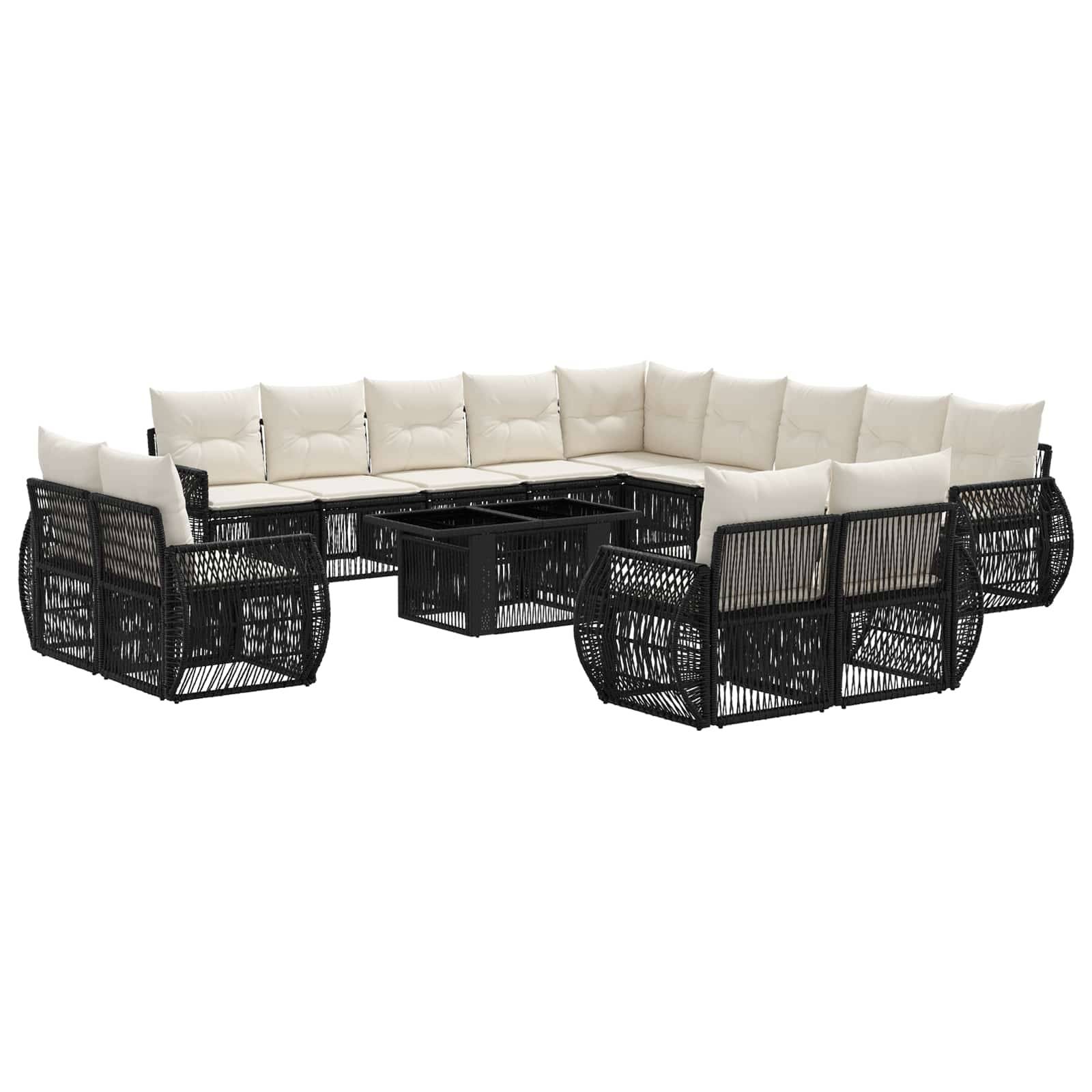 Schwarzes geflochtenes Outdoor-Loungesofa-Set mit cremefarbenen Kissen und zentralen Couchtischen auf weißem Hintergrund