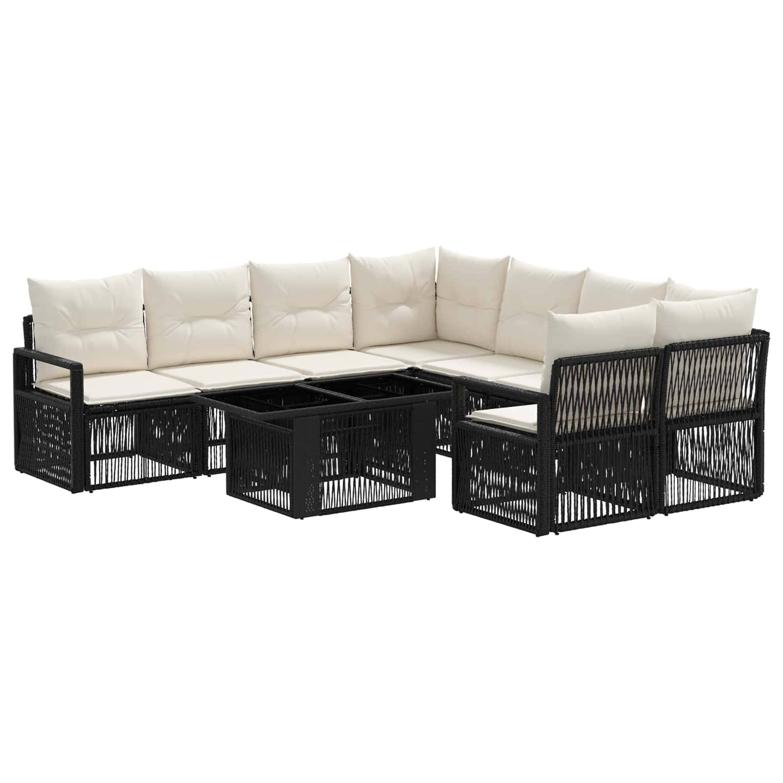 Schwarzes Rattan-Außensektionalsofa mit beigen Kissen und zwei passenden Couchtischen auf weißem Hintergrund.