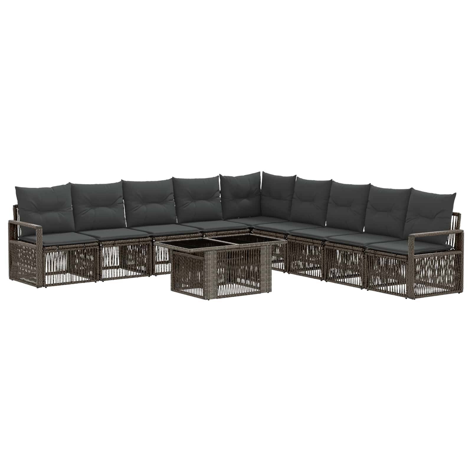 Outdoor-Sitzmöbelset mit Sektionalsofa und dunklen Kissen, geflochtenen Metallrahmen und passendem quadratischem Couchtisch auf weißem Hintergrund.